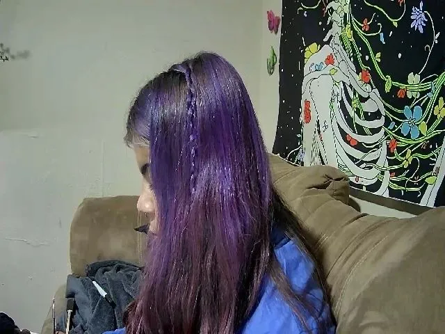 Live sex webcam photo for Lilmisspurp #255580443