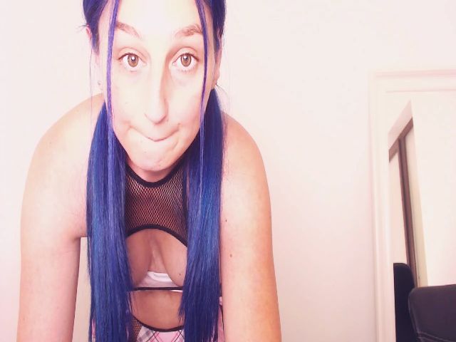 Live sex webcam photo for wetkittycum #252298343