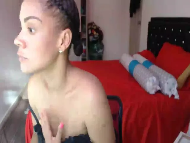 Live sex webcam photo for Shayna_cute #265146181