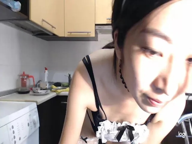 Live sex webcam photo for AsaGold #261253088