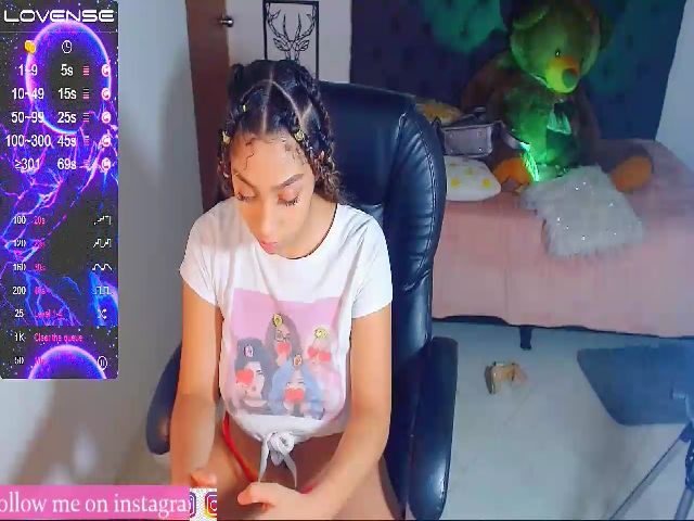 Live sex webcam photo for Celeste_ebony #264438619