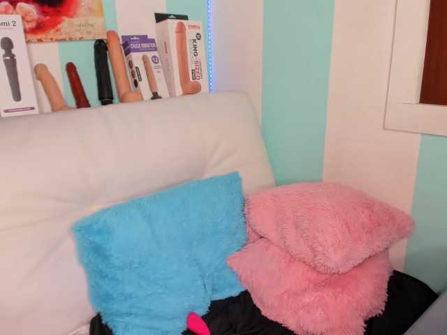 Live sex webcam photo for shantaal-hot #243084228