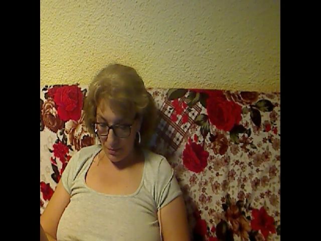 Live sex webcam photo for LovelyGinny #257873467