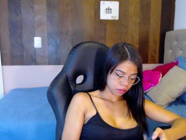 Live sex webcam photo for meavexox #241212536