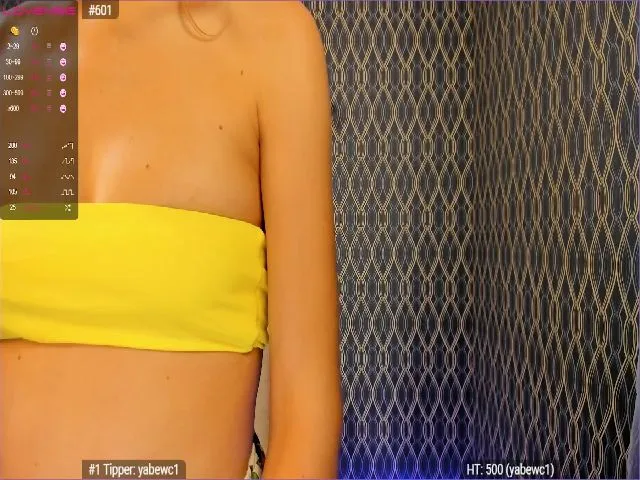 Live sex webcam photo for aari01 #265428371