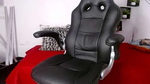Live sex webcam photo for alisha_abay #252051980