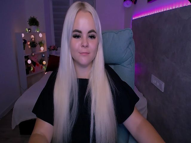 Live sex webcam photo for Jenni__fer #257791279