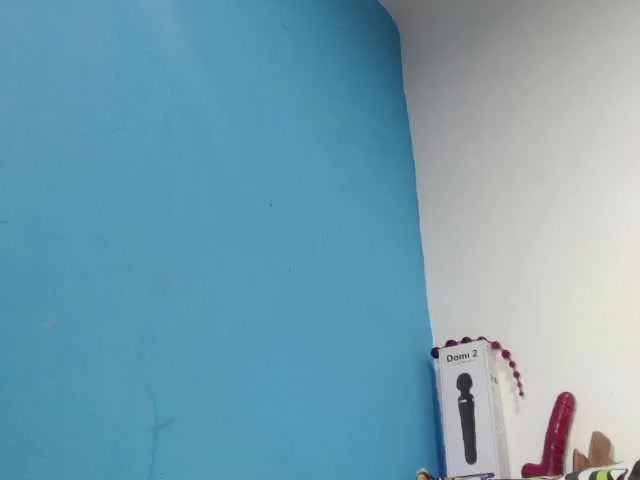 Live sex webcam photo for Renatta1987 #248143740