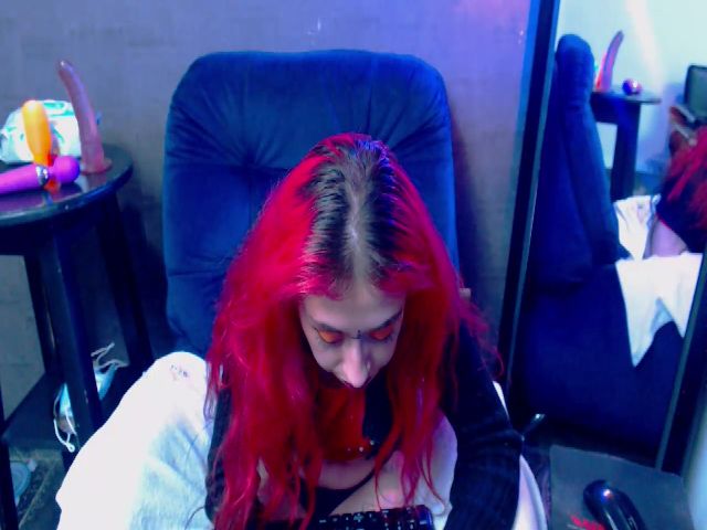 Live sex webcam photo for Amber_st #260199159