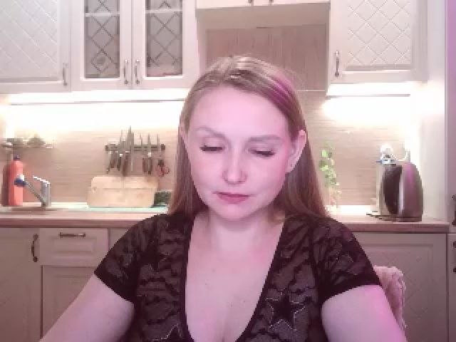 Live sex webcam photo for JaneGrey111 #262298204