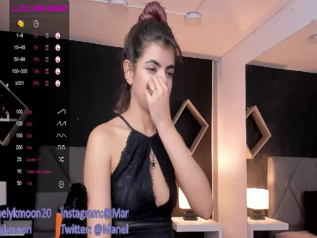Live sex webcam photo for Manelyk_m #260718963