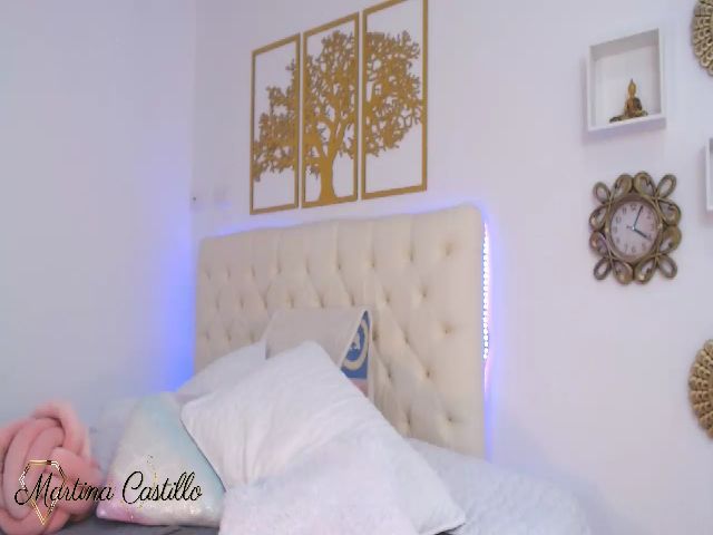 Live sex webcam photo for Marti_castle #263891431