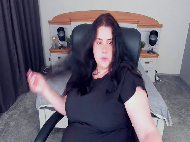 Live sex webcam photo for KaydenRowe #253753078