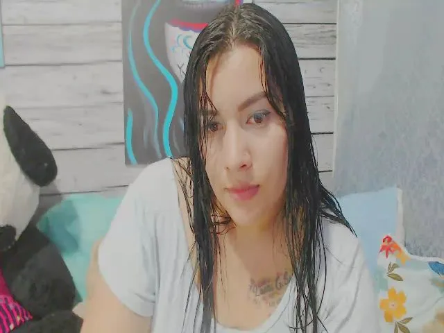 Live sex webcam photo for Lucy_park #253377266