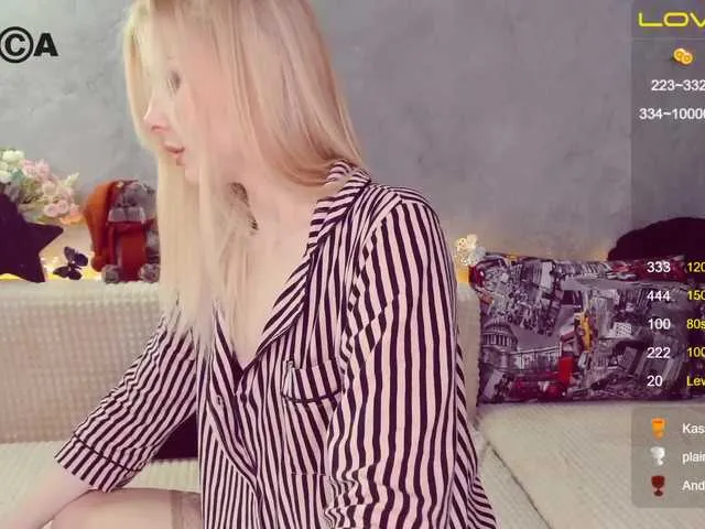 Live sex webcam photo for LiluDallass #287915540