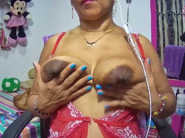 Live sex webcam photo for sarah-hot #241203718