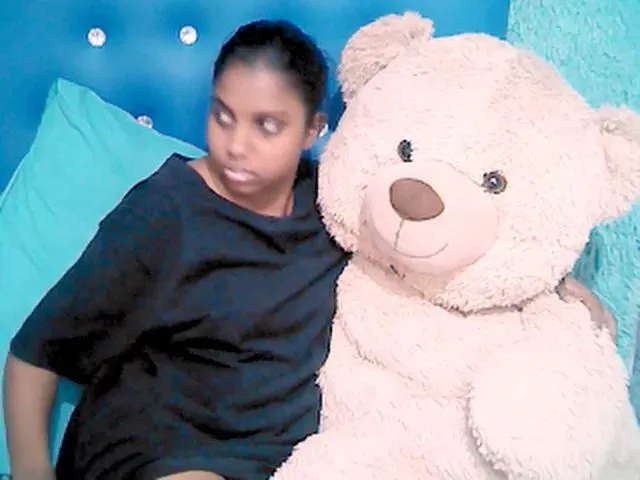 Live sex webcam photo for Indianpride #262452458