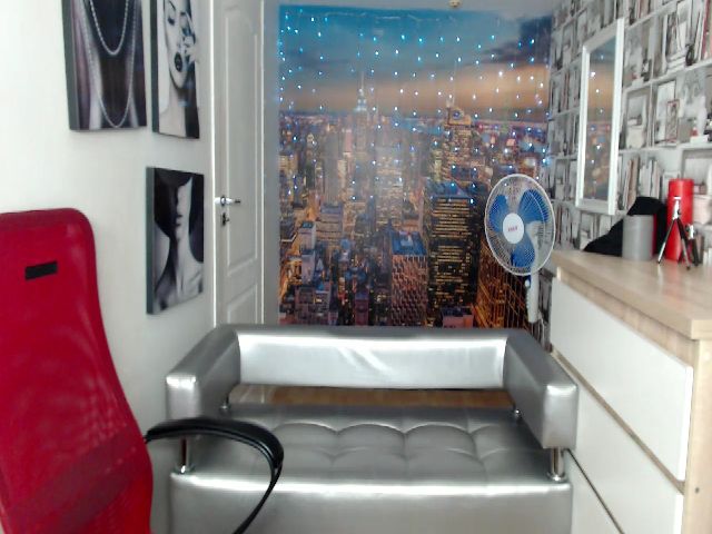 Live sex webcam photo for Lovely_della #256561694