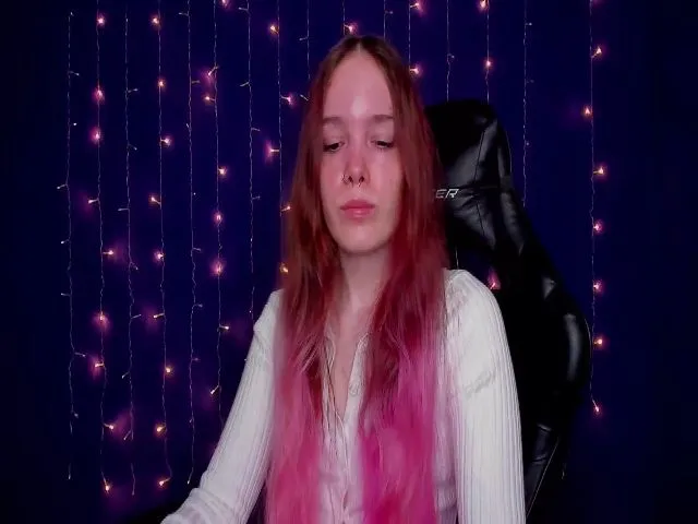 Live sex webcam photo for JaneNichols #265274272
