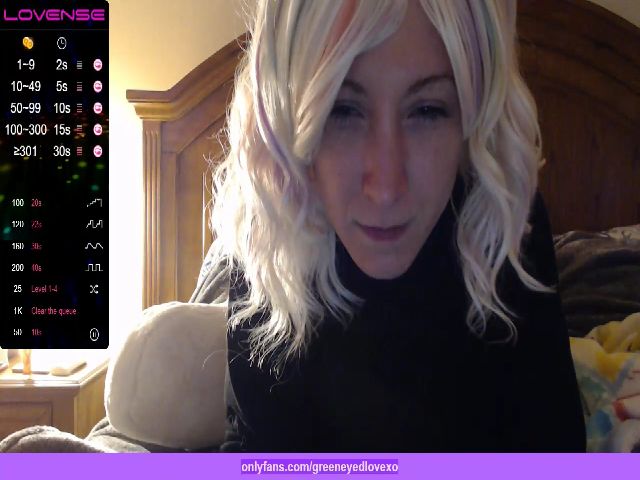 Live sex webcam photo for xKawaiiQueenx #258473694