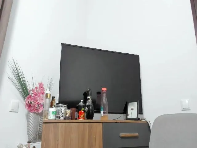 Live sex webcam photo for ShinyTheo #258935938