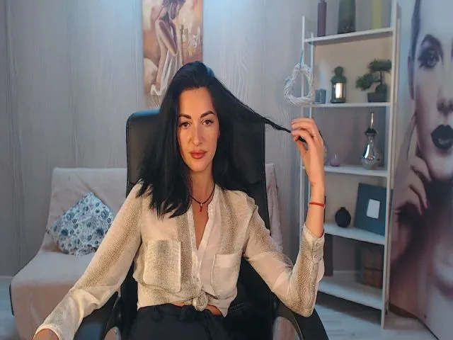 Live sex webcam photo for GoddesSophy #260516681