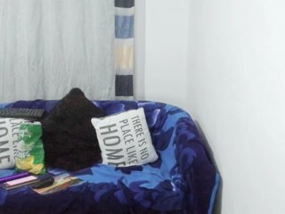 Live sex webcam photo for EllaRose29 #240675816