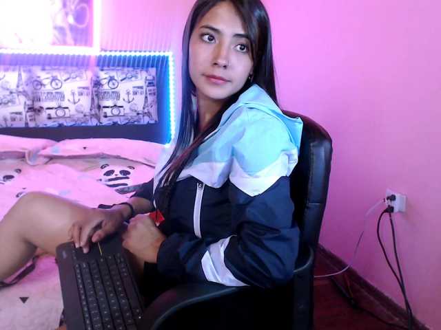 Live sex webcam photo for marilyn-eas #248456917