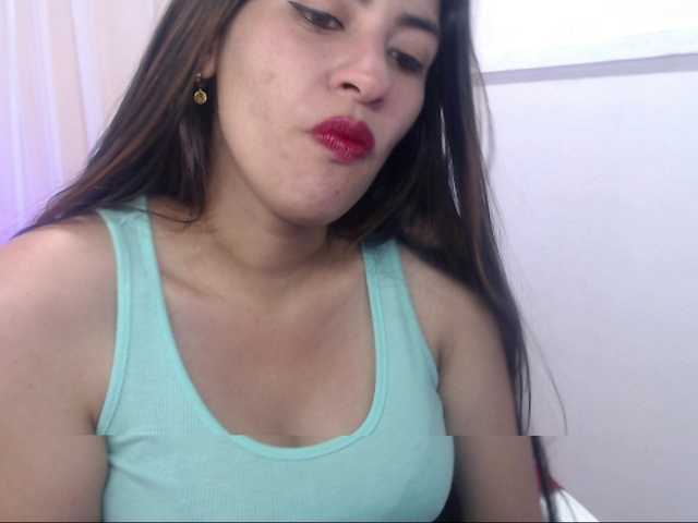 Live sex webcam photo for SALOME-69 #250564952