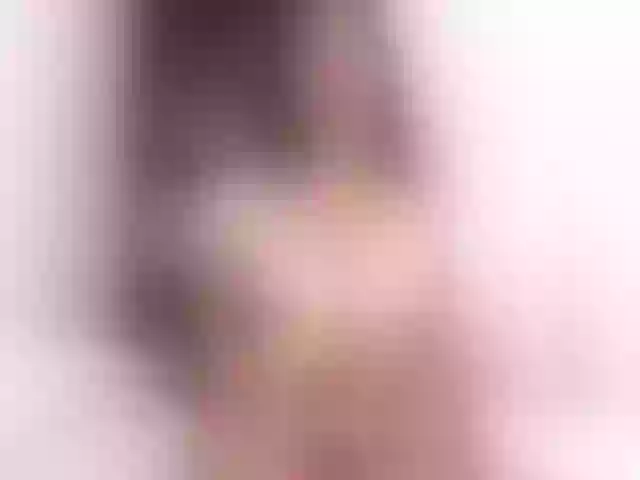 Live sex webcam photo for ZoeBridge #252879778