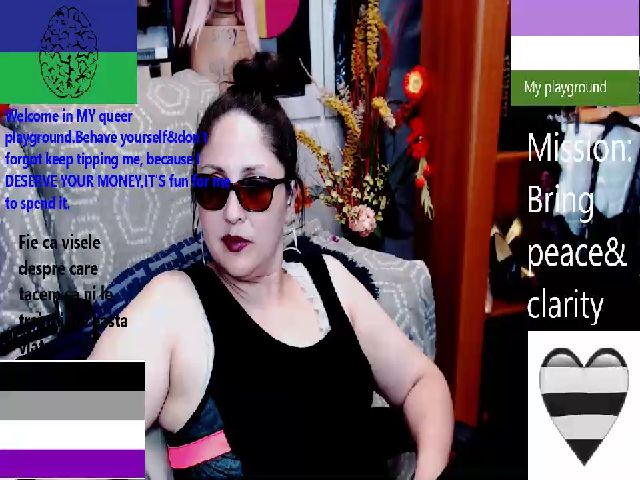 Live sex webcam photo for ImperatrizaS #254939502