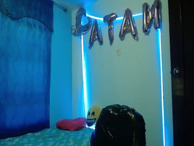 Live sex webcam photo for Hot_skinny_ #260752032