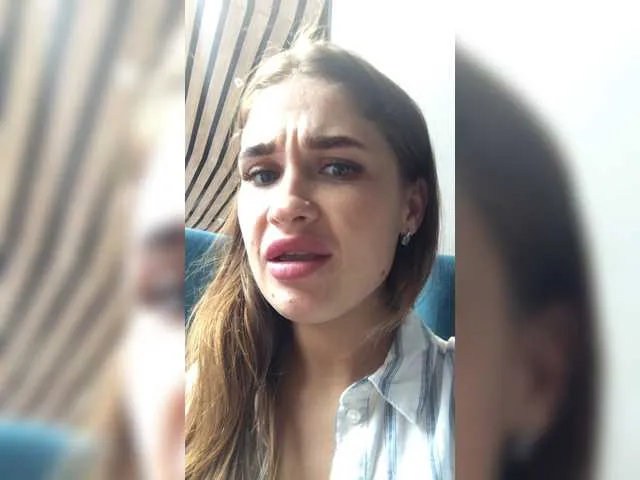 Live sex webcam photo for KettyPretty25 #243687616