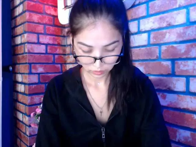 Live sex webcam photo for ShowMGO #261187889