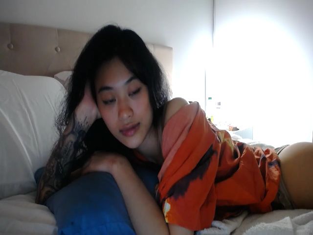 Live sex webcam photo for MsMoncler #254332282