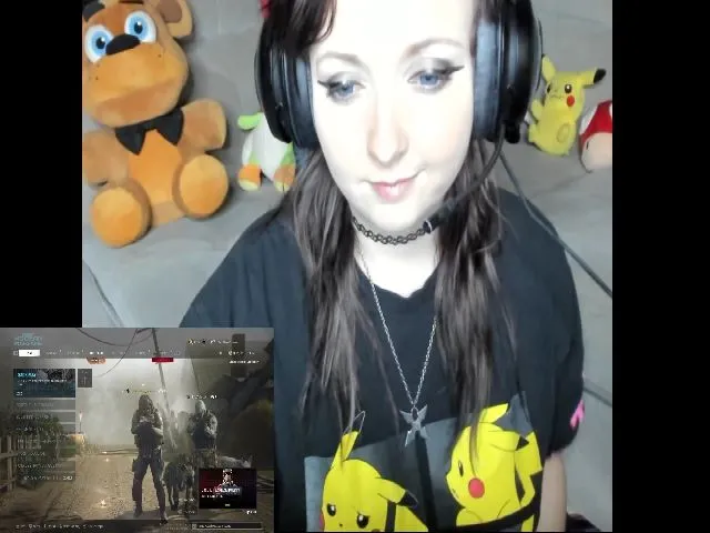 Live sex webcam photo for PrincessBluu #262329615