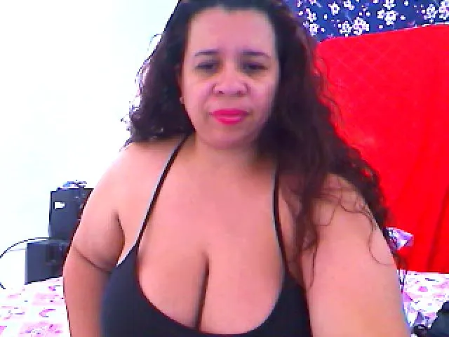 Live sex webcam photo for LatinaBigAss4 #265208019