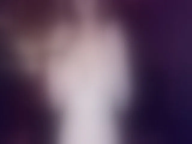 Live sex webcam photo for MileyDreams #254876943