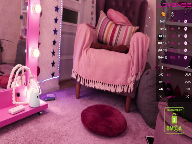 Live sex webcam photo for Lineagee #262859989