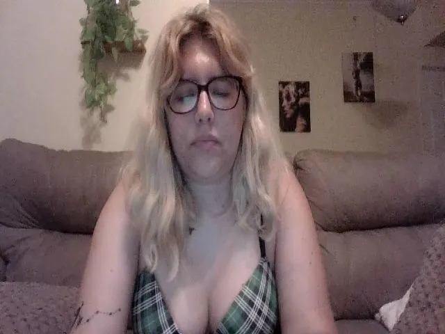 Live sex webcam photo for cozychristine #254679946