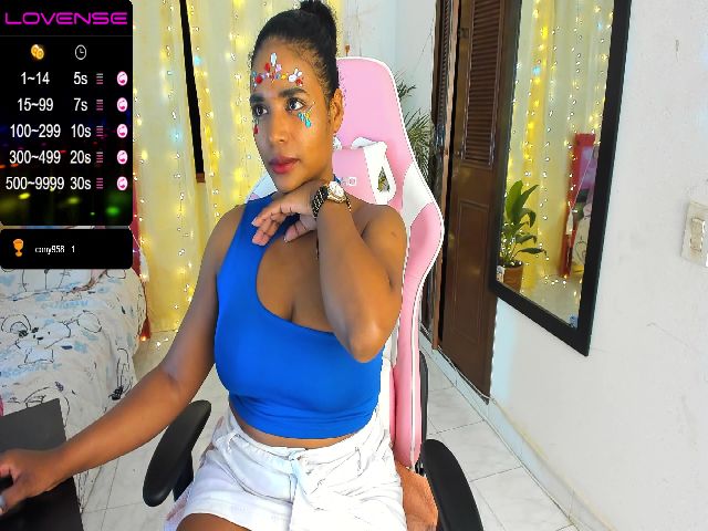 Live sex webcam photo for Alexandra_mar #262499127