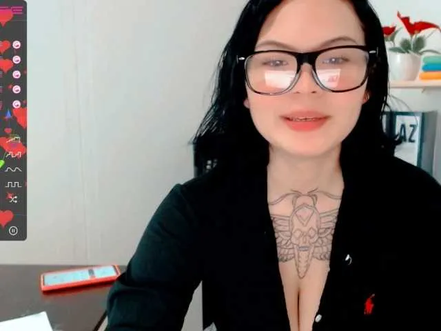 Live sex webcam photo for orianasabatil #255626470
