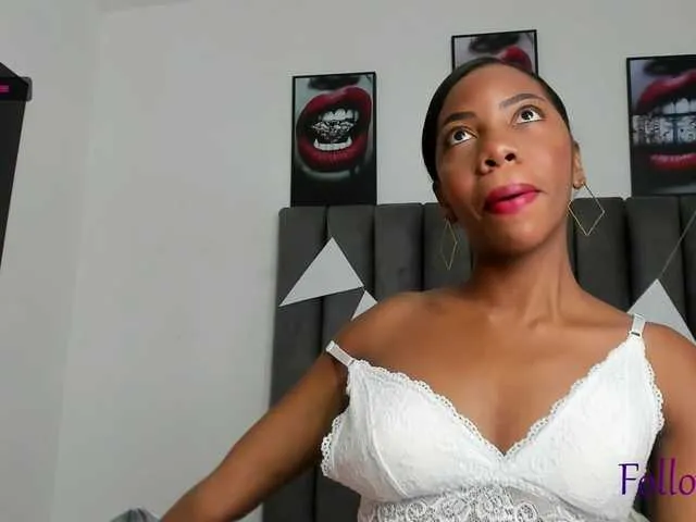 Live sex webcam photo for Meganbarko #251133398