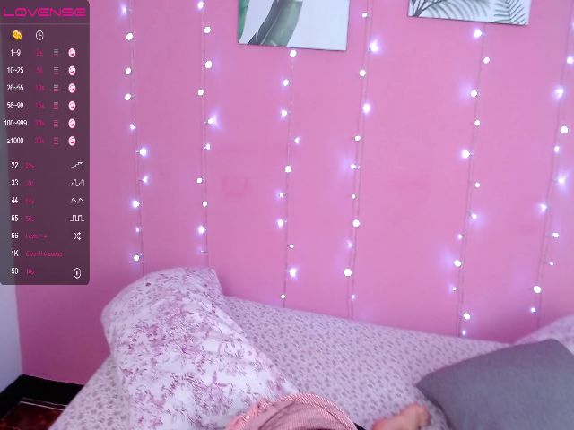 Live sex webcam photo for Eva_Collins2 #253922433