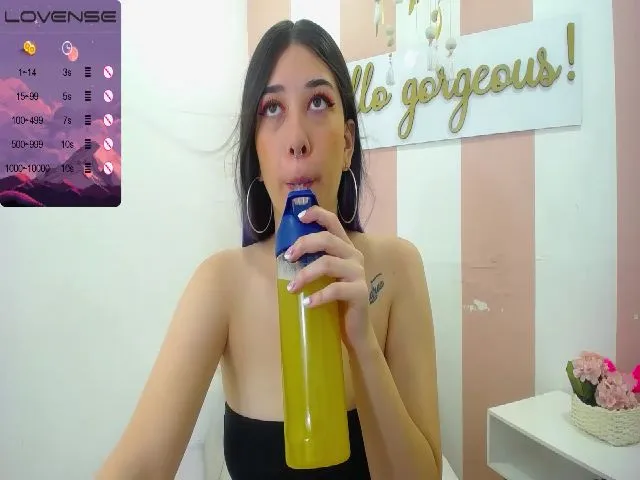 Live sex webcam photo for Lia_Luhan #262234359