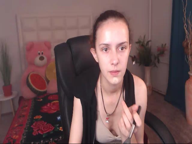 Live sex webcam photo for IrisNichols #261565579