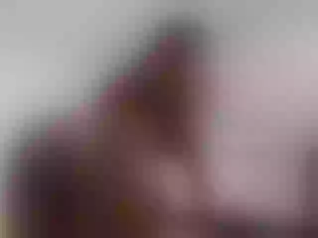 Live sex webcam photo for LuciaKlein #240987998