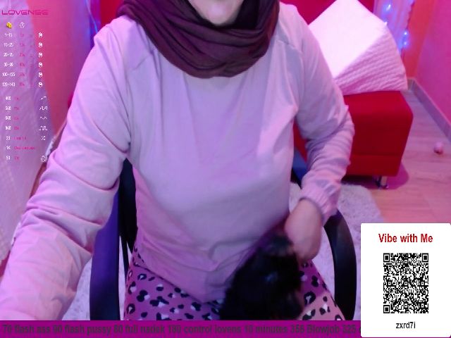 Live sex webcam photo for Sexyalicia4 #264088306