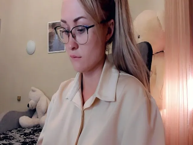 Live sex webcam photo for Mistress_Eva_ #252814095