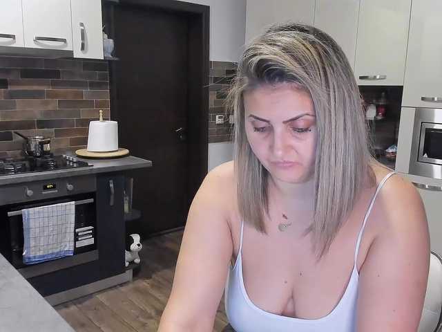 Live sex webcam photo for PriYaAddison #242141280